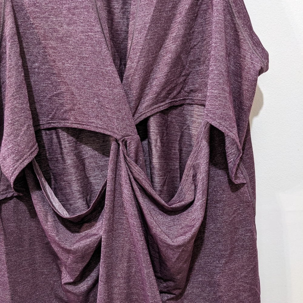 EUC Lululemon Tank - Picture 7 of 14